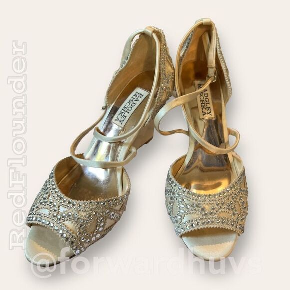 Badgley Mischka Nude Satin Rhinestone Peep Toe Wedge Heels - Size 5 - Picture 1 of 12